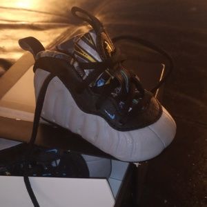 Nike little posite one CB